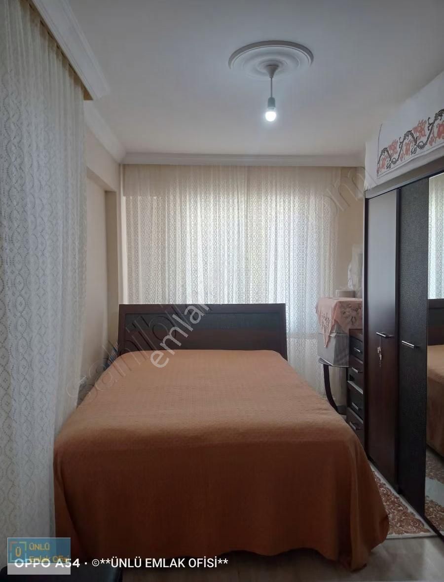 Ünlü Emlaktan Yatay Mimarili Arakat Kombili Manzaralı 3+1 Daire - Görsel 22