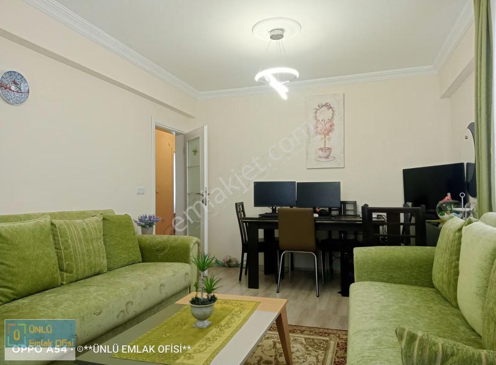 Ünlü Emlaktan Yatay Mimarili Arakat Kombili Manzaralı 3+1 Daire - Görsel 35