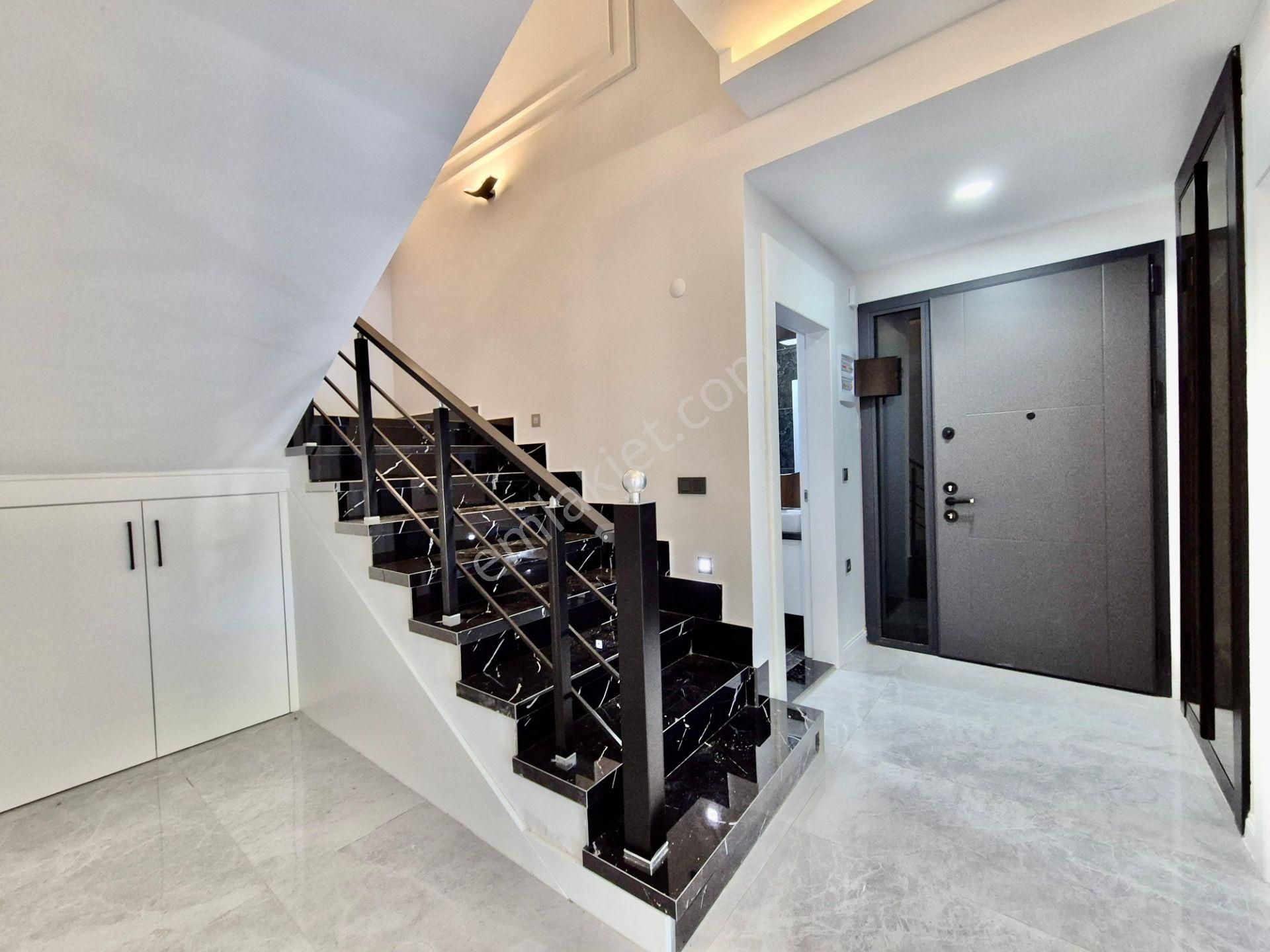 ▓ Karabuluttan▓göz Alıcı Tasarımıyla Doğanın İçinde Havuzlu 4+1 Satılık Villa - Görsel 33