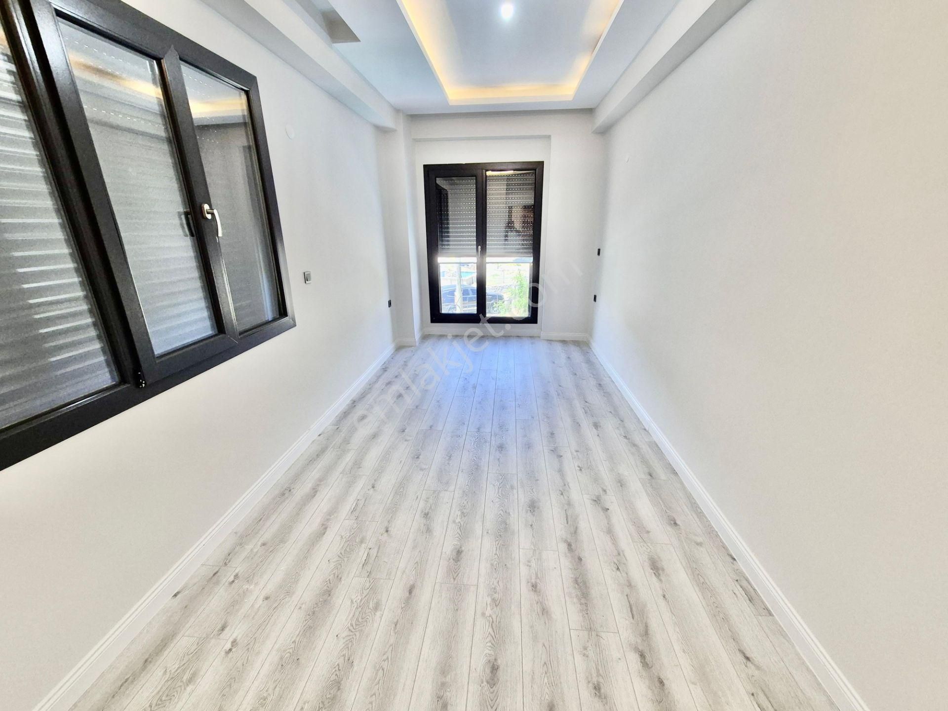 ▓ Karabuluttan▓göz Alıcı Tasarımıyla Doğanın İçinde Havuzlu 4+1 Satılık Villa - Görsel 3