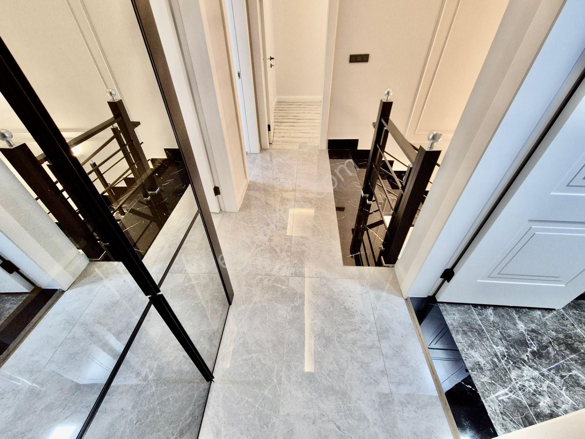 ▓ Karabuluttan▓göz Alıcı Tasarımıyla Doğanın İçinde Havuzlu 4+1 Satılık Villa - Görsel 16