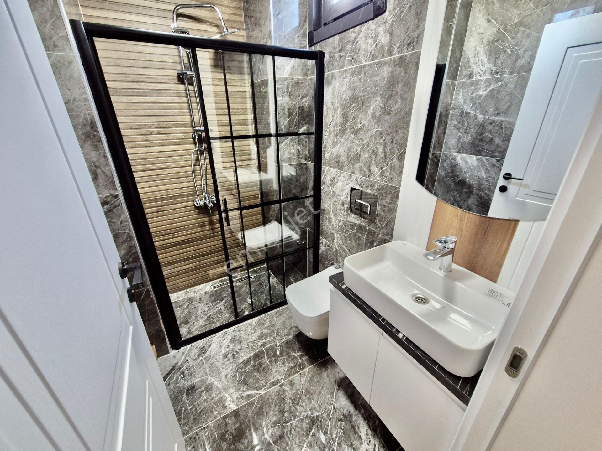 ▓ Karabuluttan▓göz Alıcı Tasarımıyla Doğanın İçinde Havuzlu 4+1 Satılık Villa - Görsel 17