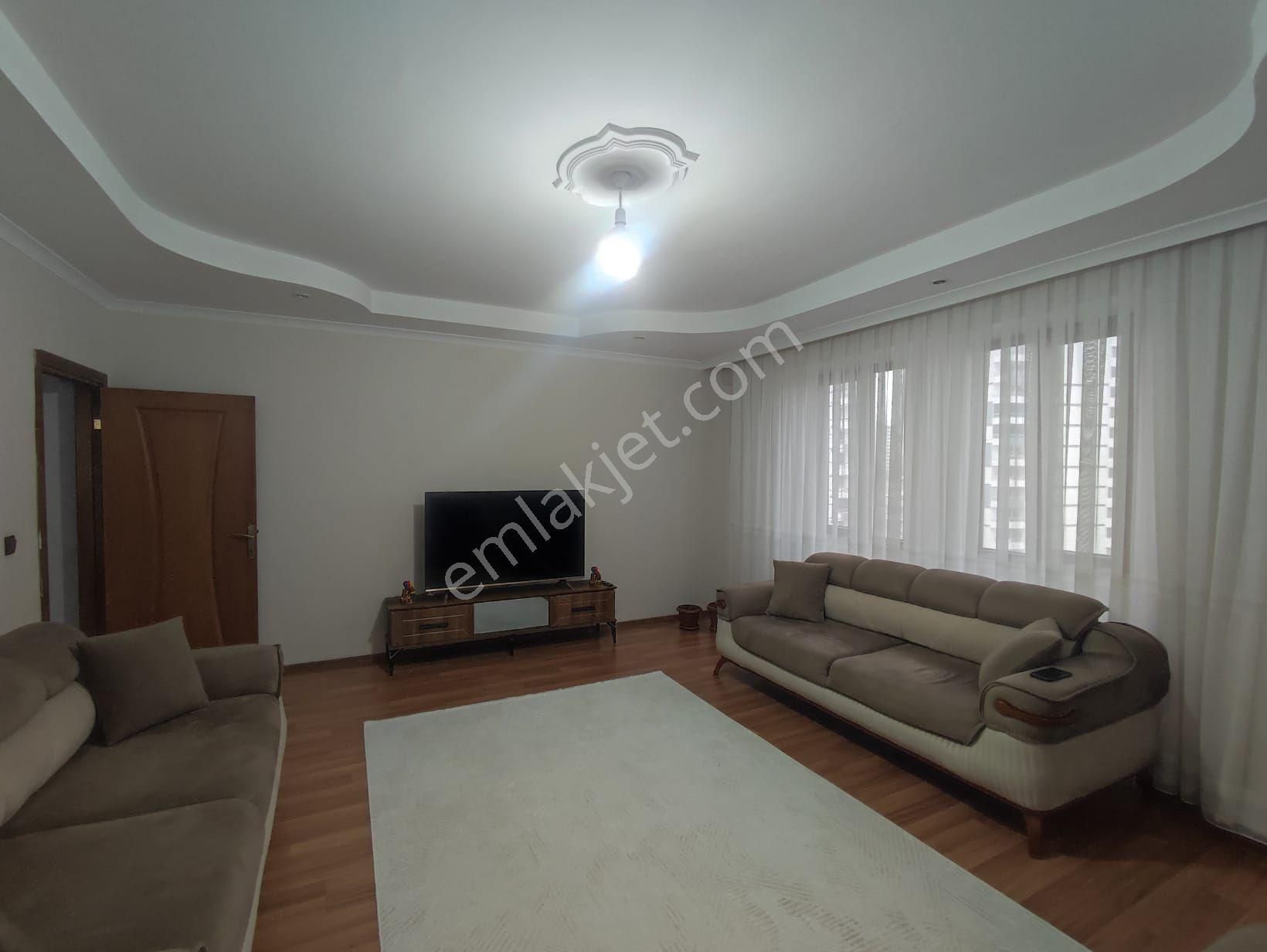 Otogarin Arkasinda Kiralik Luks Daire - Görsel 2