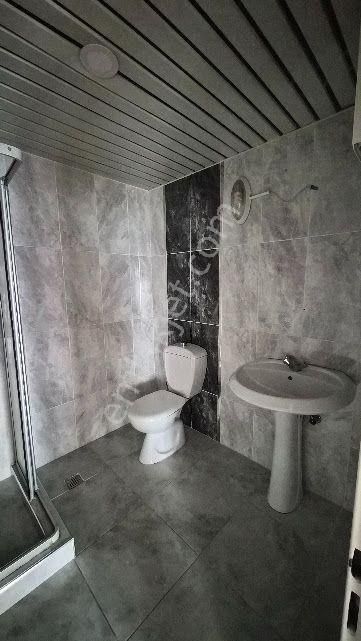 Küçükçekmece Atakent 560 Ada Da Kiralık Boş 1+1 57m2 Daire - Görsel 8