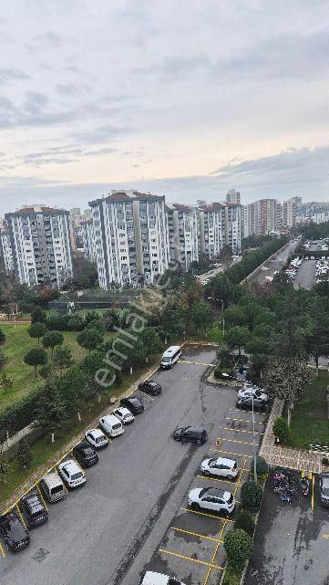 Küçükçekmece Atakent 560 Ada Da Kiralık Boş 1+1 57m2 Daire