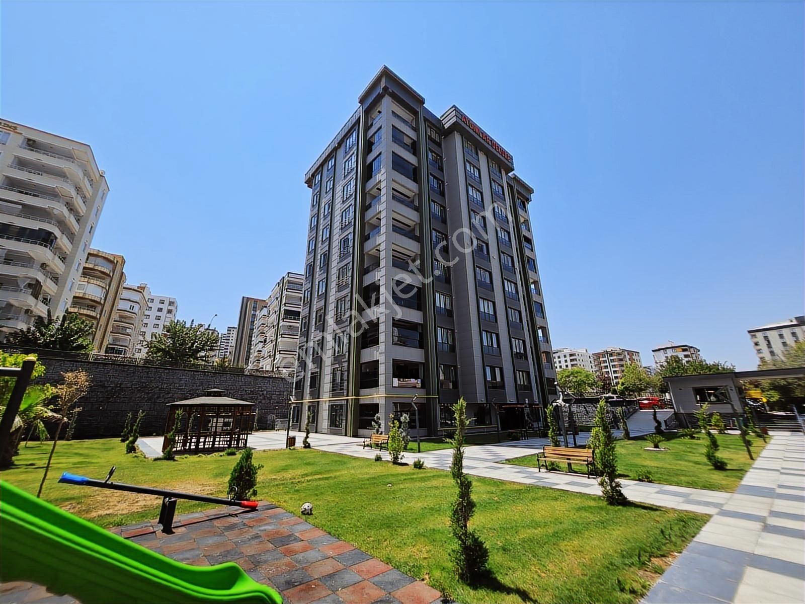 Göbeklitepe Emlaktan Aydınlar Deluxe'te Satılık Daire