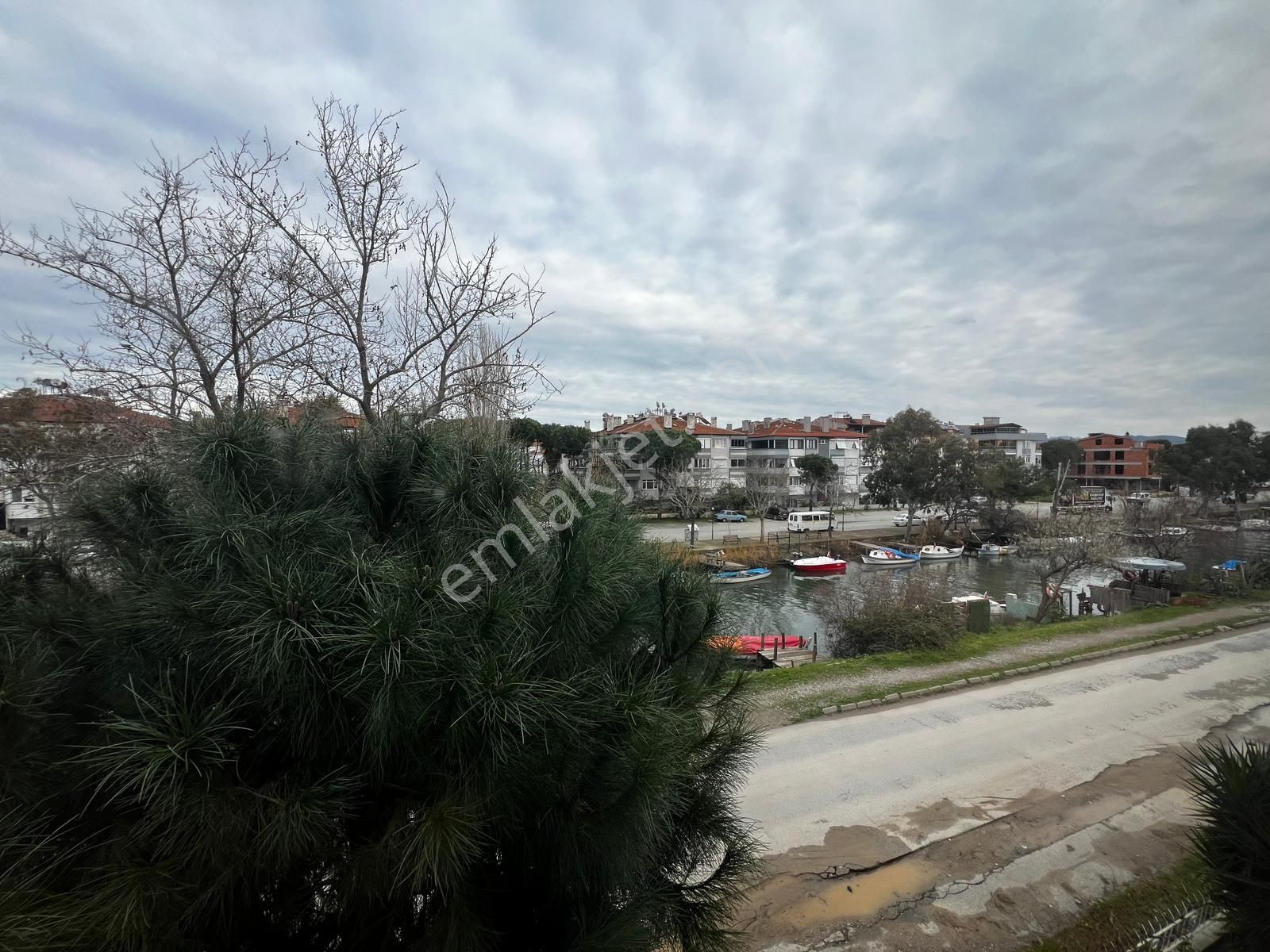 ꧁parla'dan İkizçayda Çay Manzaralı Ön Cephe Satılık 3+1 Daire꧂