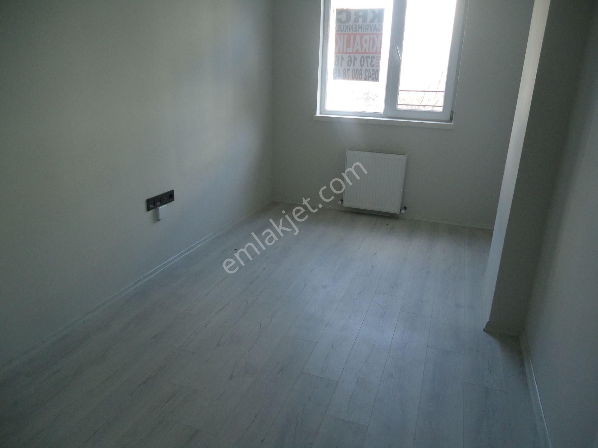 Krc'den Hürel Mahallesinde Katta Kiralık 2+1 Daire - Görsel 13