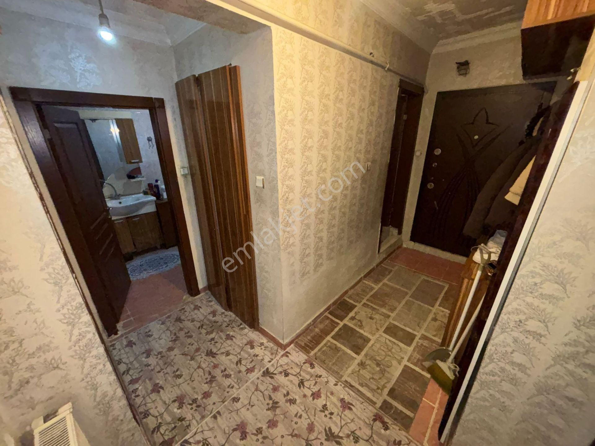 Yılmaz Gayrimenkuldencadde Üzeri Kacırılmayacak 3+1 Fırsat Dairesi - Görsel 3