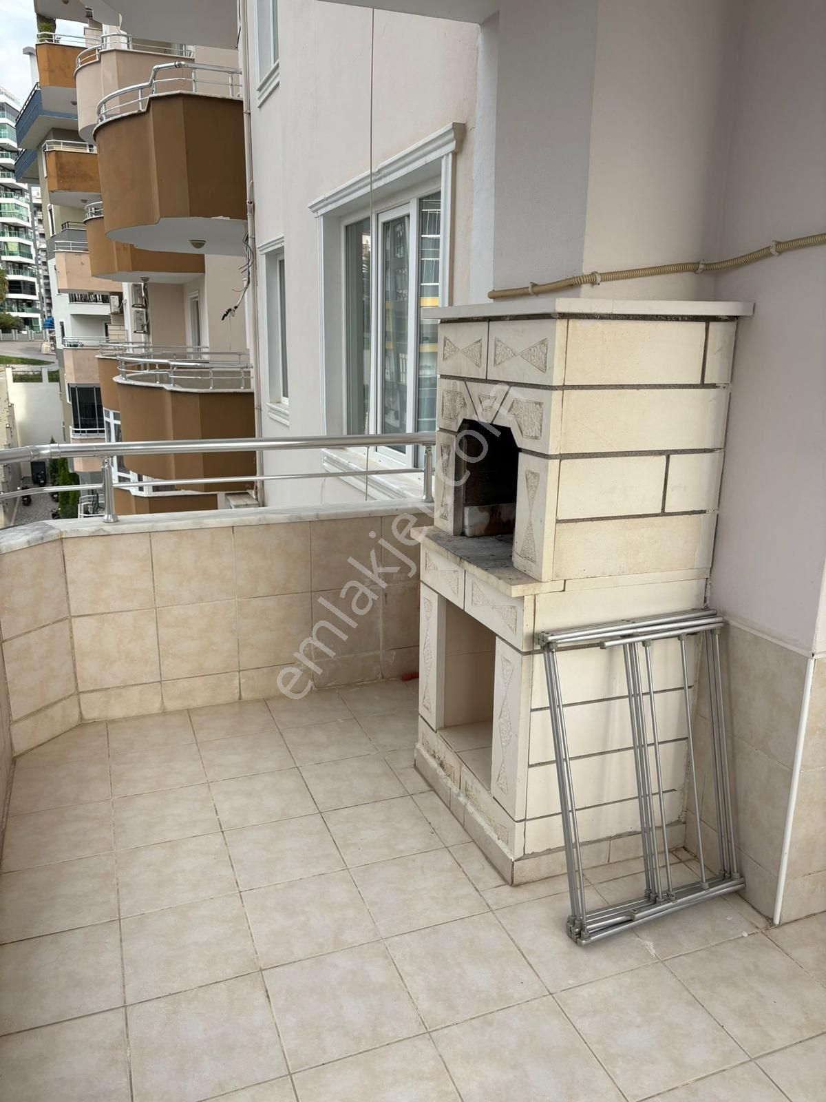 *mahmutlar Mahallesinde Krediye Uygun Satılık 2+1 Eşyalı Daire* - Görsel 9
