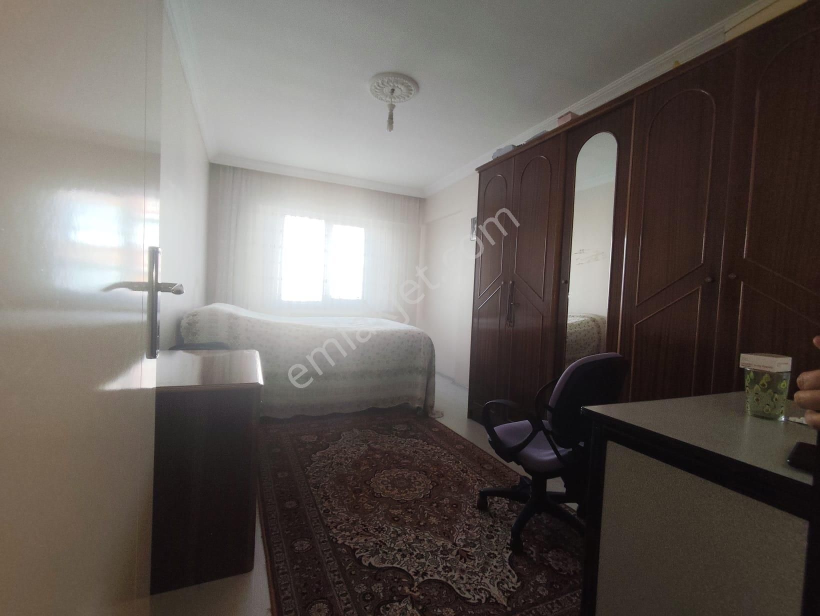 Yılmaz Gayrimenkulden 10 Yıllık 3+1 1 Kat Ful Yapılı Kacırılmayacak 3+1 Fırsat Dairesi - Görsel 31