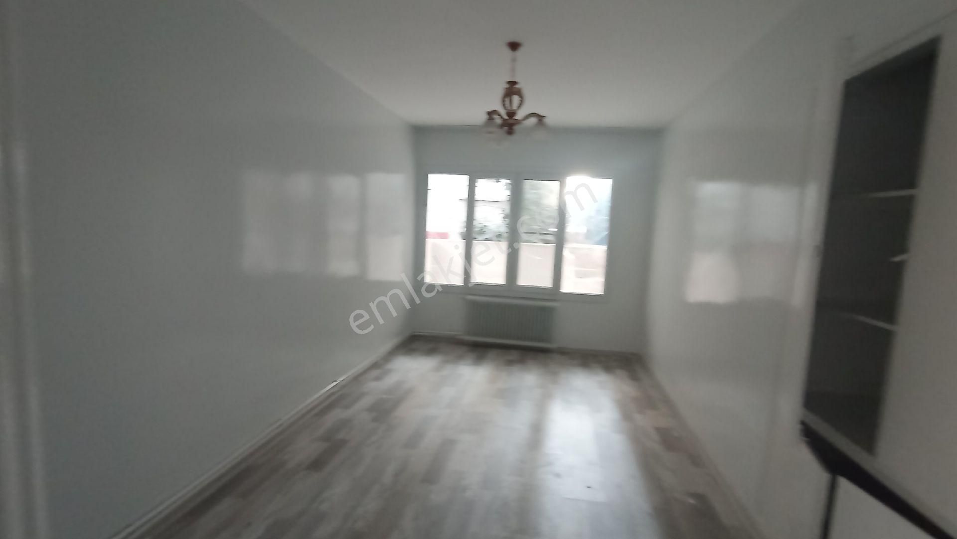 Kolejtepe Mahlesinde Merkezi Konumda 2+1 Giriş Kat Daire - Görsel 6