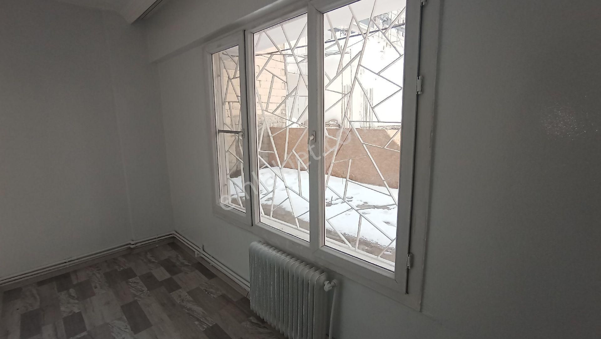 Kolejtepe Mahlesinde Merkezi Konumda 2+1 Giriş Kat Daire - Görsel 11