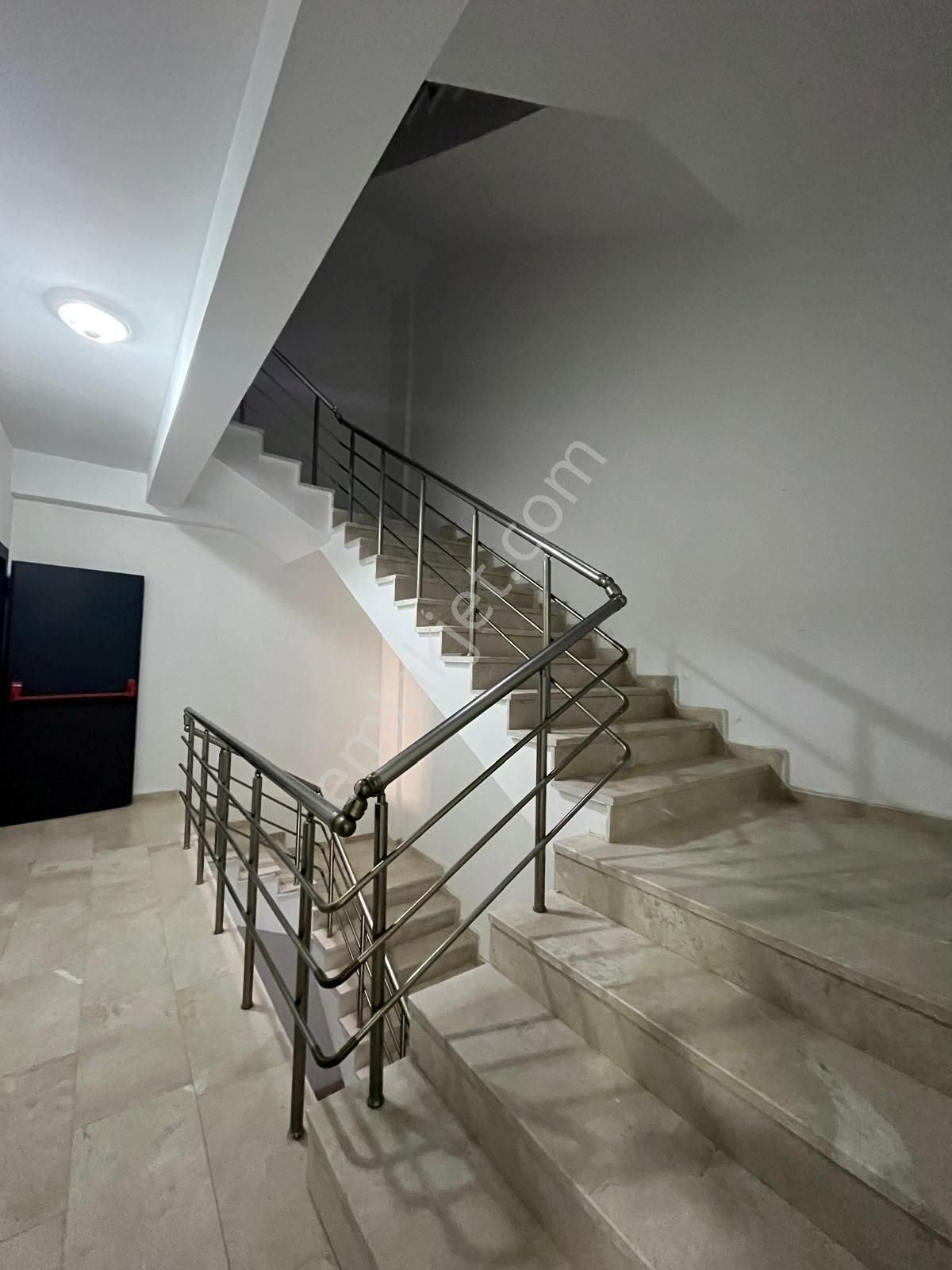 Alanya Avsallarda Acil Satılık 1+1 Lüks Daire - Görsel 14