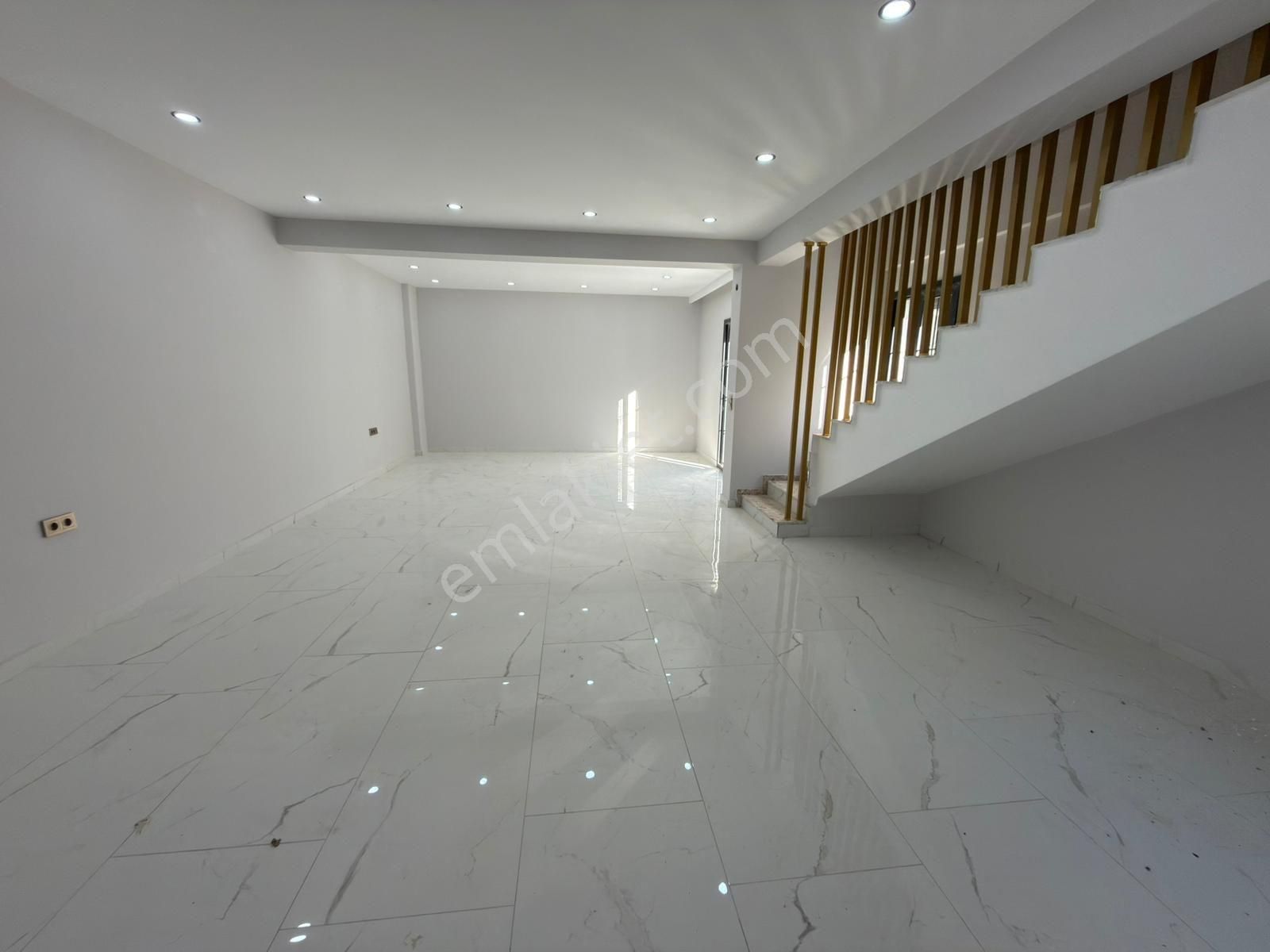 ‎  Hazar Gayrimenkulden Satilik Lüks Villa - Görsel 20