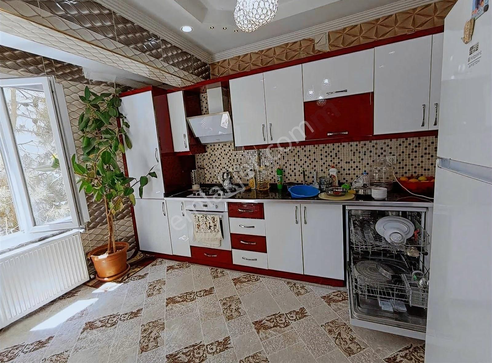 Fatih Gayrimenkulden Belkız Mah Satılık 4 Katlı Müstakil Bina - Görsel 9