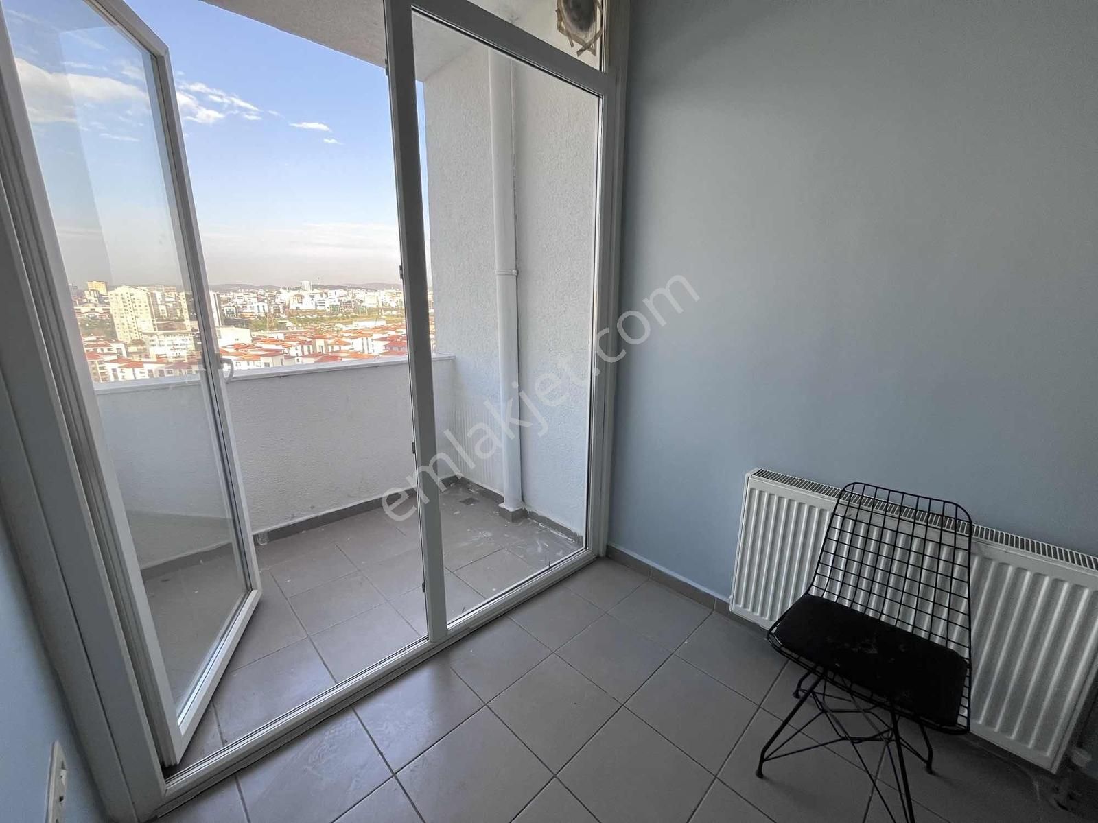 Ataşehir Atapark Konutları Golf Cephe Kiralık Daire - Görsel 2