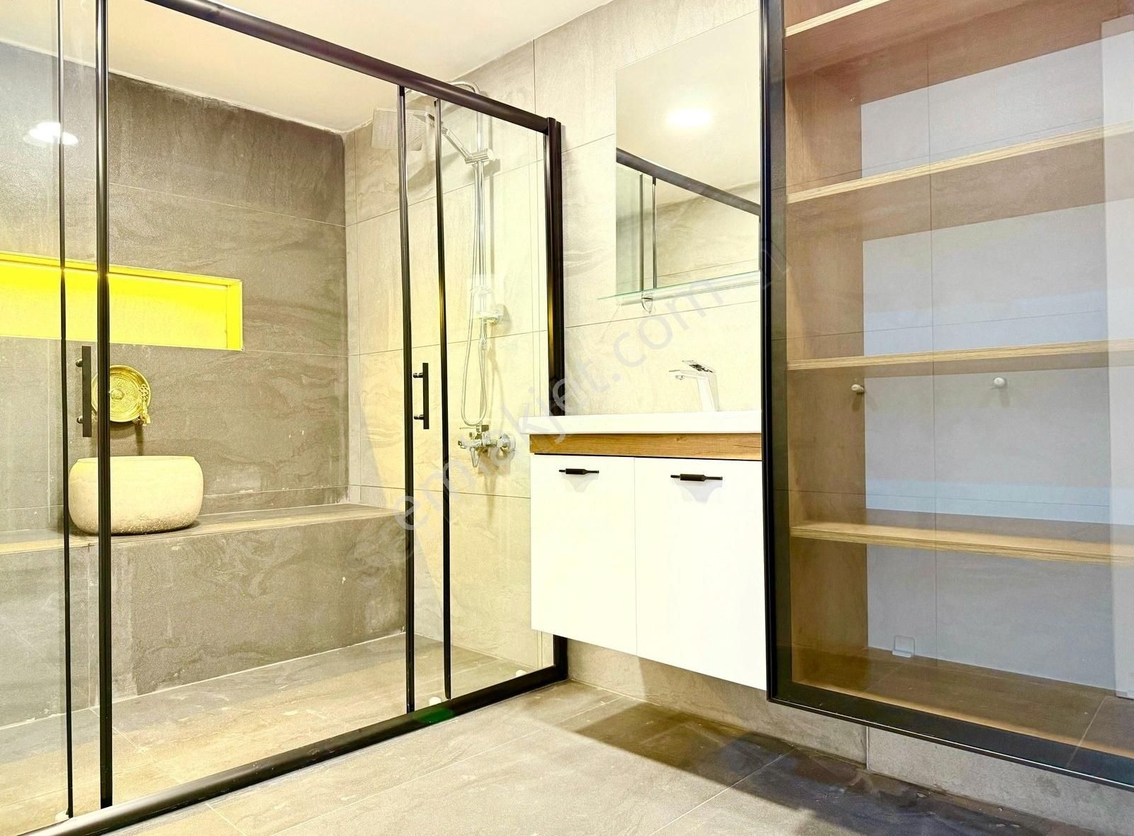 Geçmişin İzleriyle Modern Konfor Bir Arada Türk Hamamlı3+1 Daire - Görsel 17
