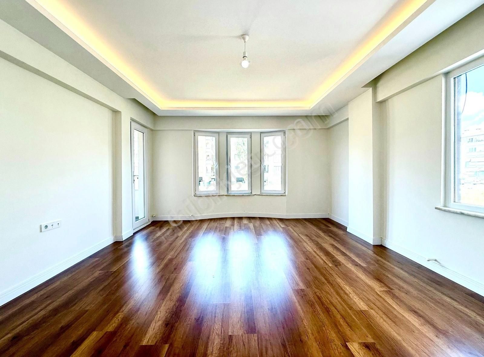 Geçmişin İzleriyle Modern Konfor Bir Arada Türk Hamamlı3+1 Daire - Görsel 27