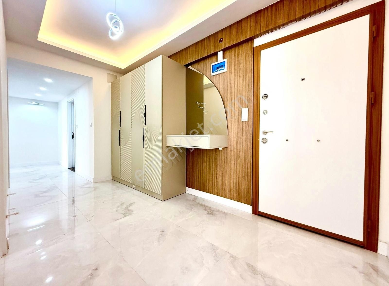 Geçmişin İzleriyle Modern Konfor Bir Arada Türk Hamamlı3+1 Daire - Görsel 11