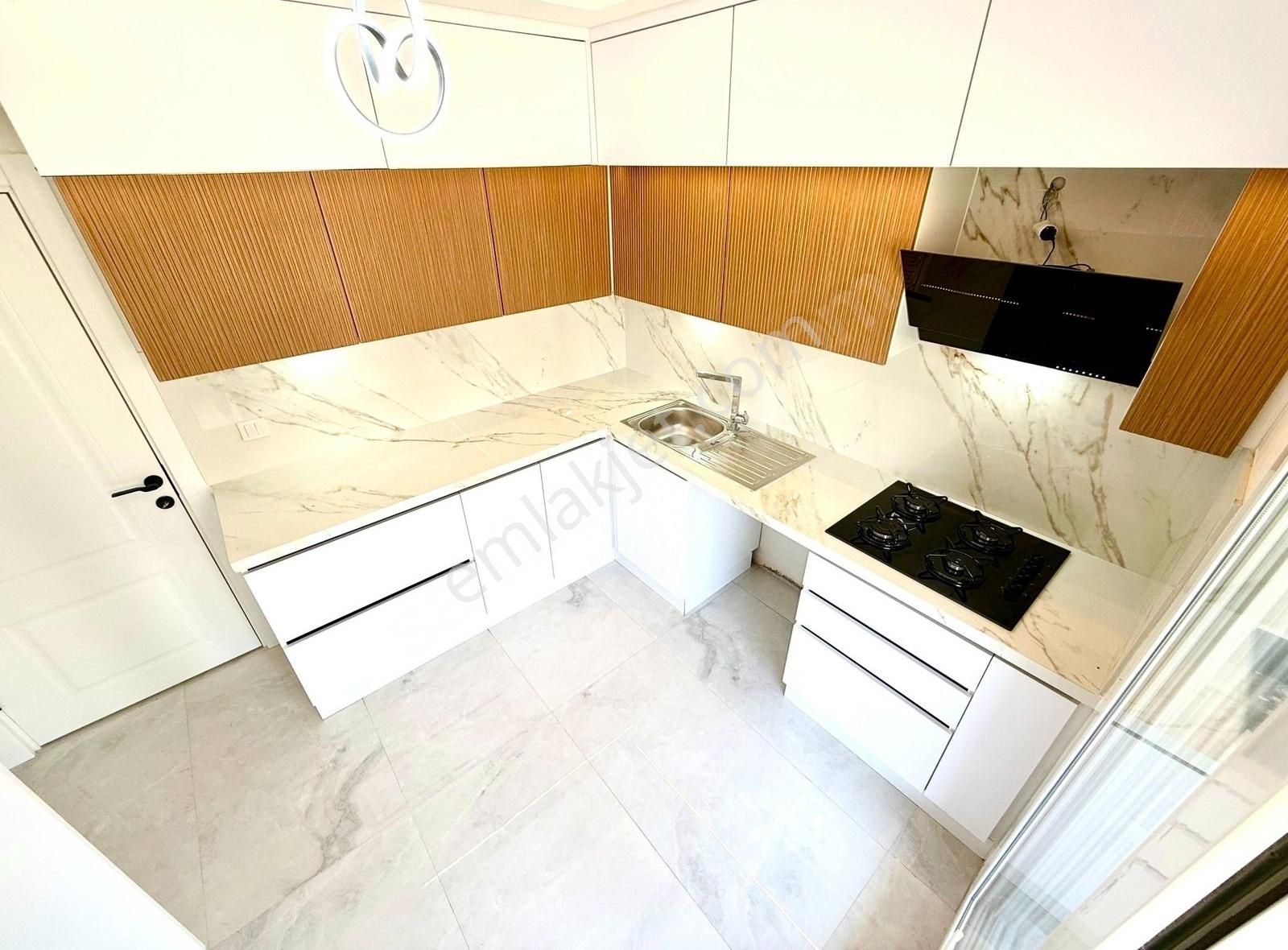 Geçmişin İzleriyle Modern Konfor Bir Arada Türk Hamamlı3+1 Daire - Görsel 22