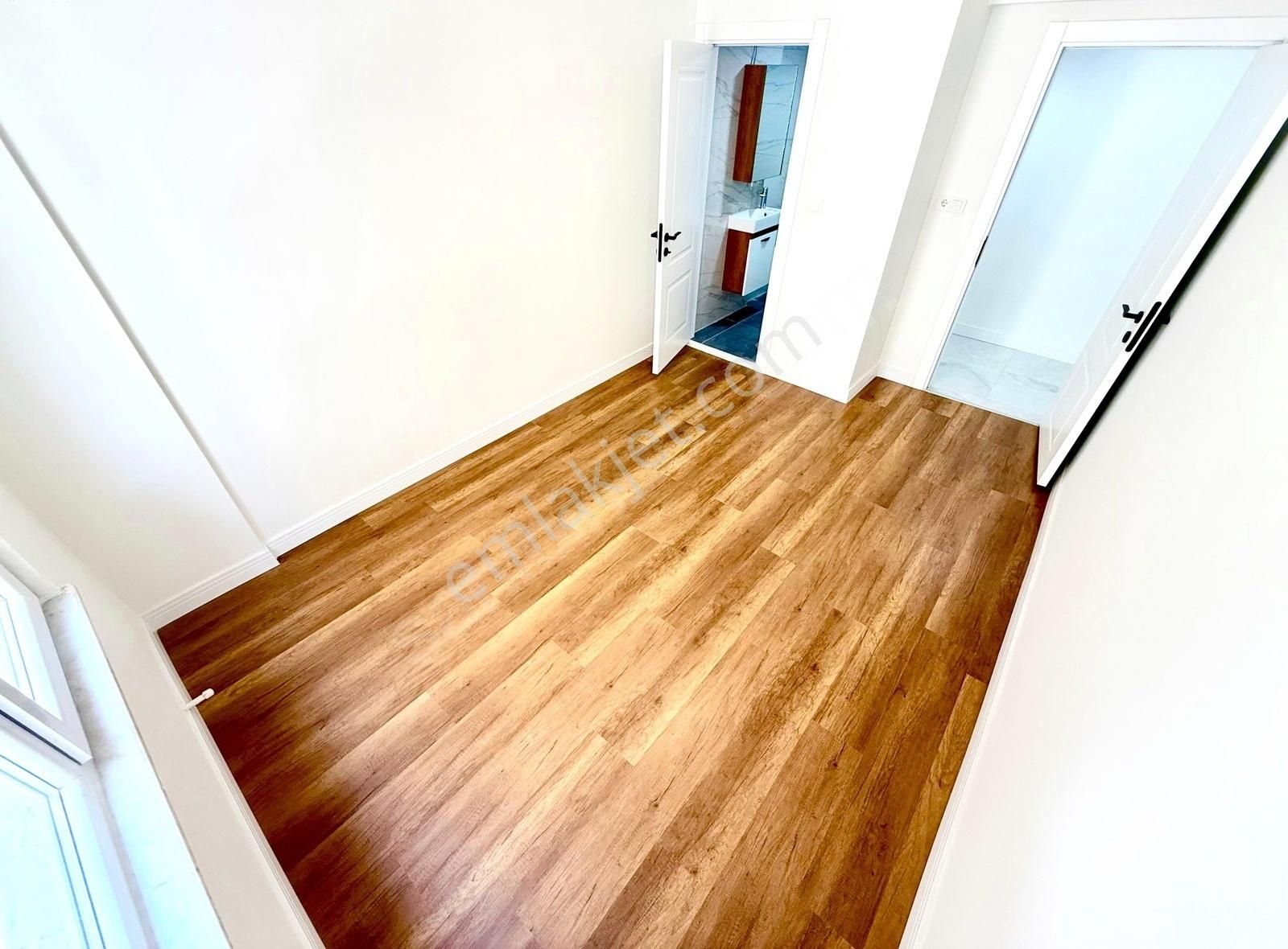 Geçmişin İzleriyle Modern Konfor Bir Arada Türk Hamamlı3+1 Daire - Görsel 3