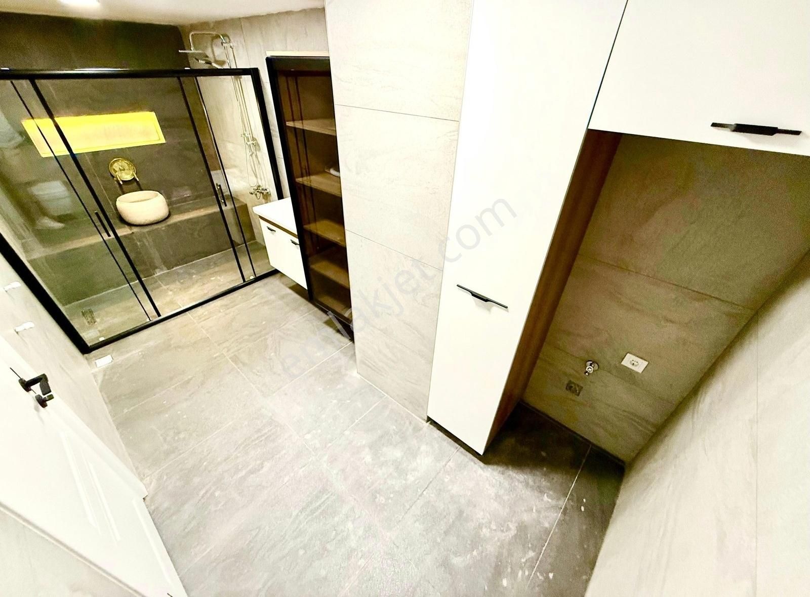 Geçmişin İzleriyle Modern Konfor Bir Arada Türk Hamamlı3+1 Daire - Görsel 14