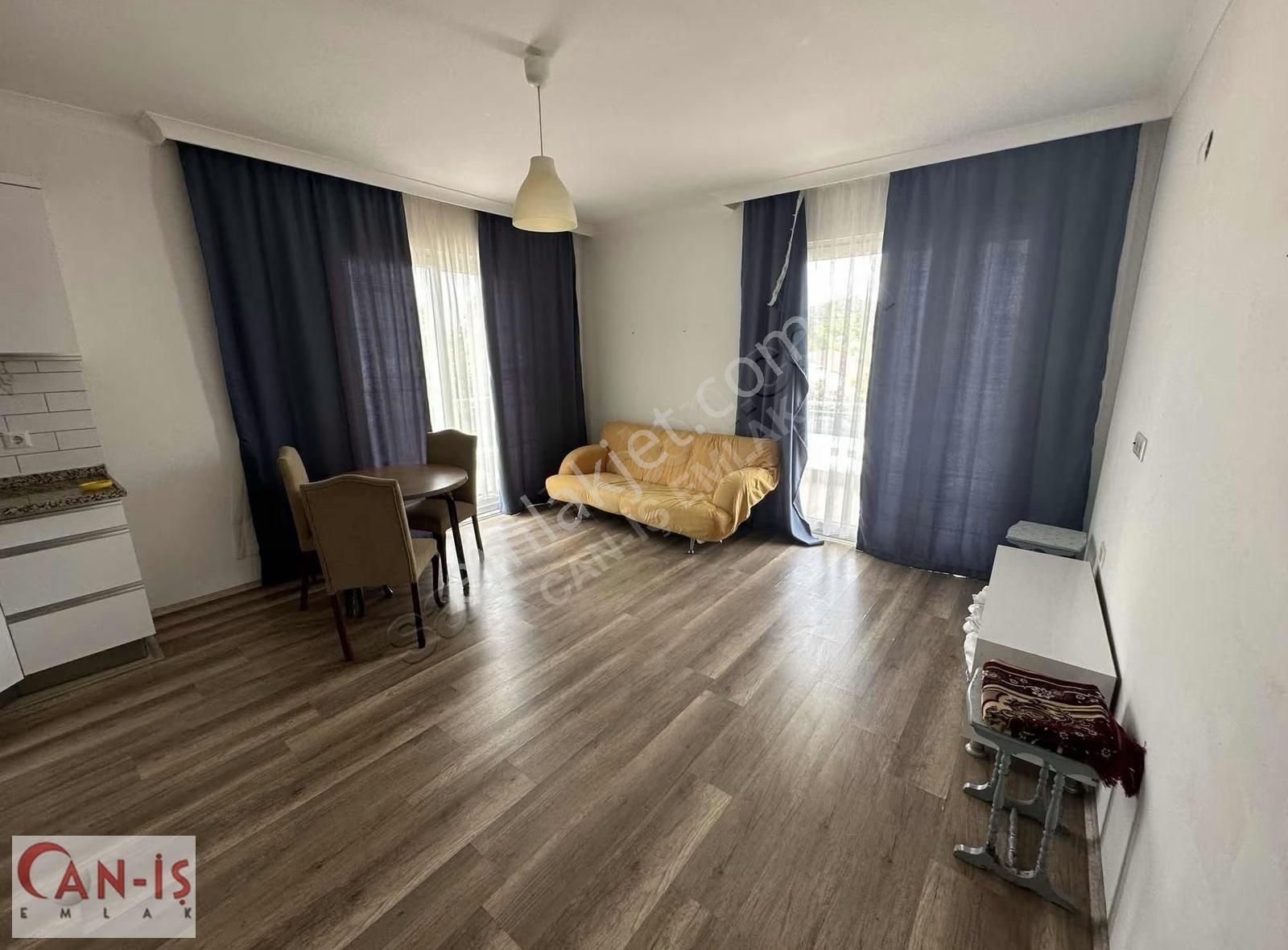 Kemer Göynükte 1+1 Merkezi Konum Giriş Kat Daire Can-iş Emlak