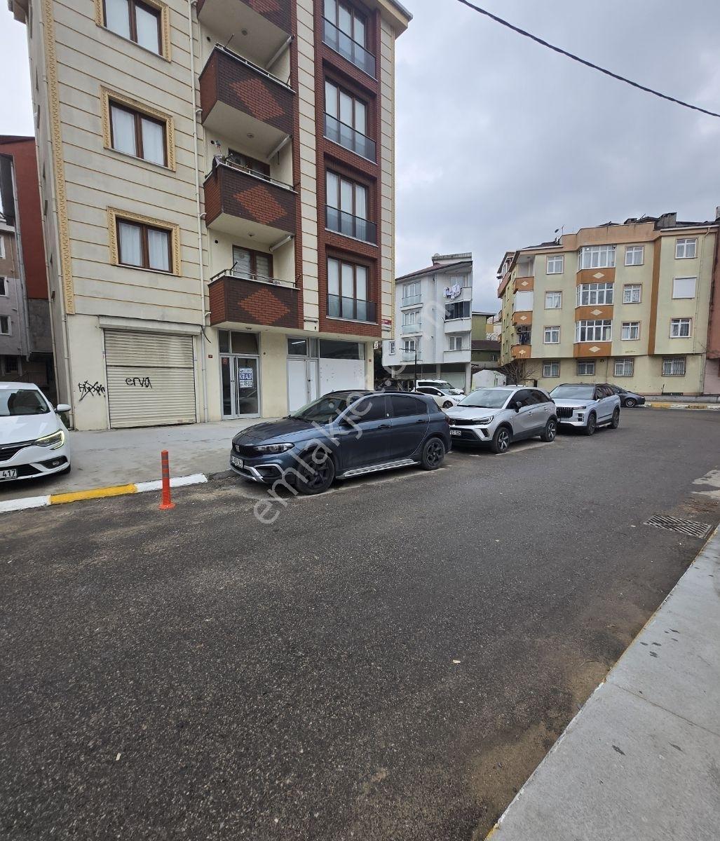 Pendik Esenler Mah. Kiralık İskanlı 45m2 Dükkan Mağaza