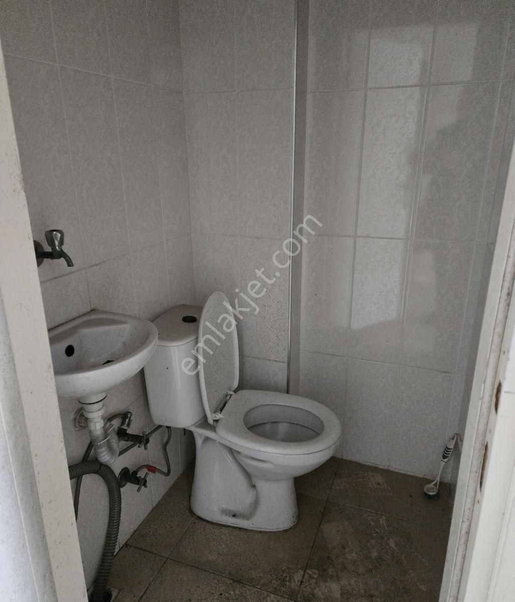 Pendik Esenler Mah. Kiralık İskanlı 45m2 Dükkan Mağaza - Görsel 15