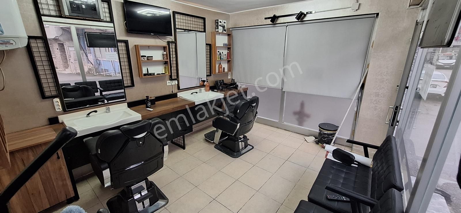 Millet Mahllesi'nde Eşyalı Berber Dükkanı - Görsel 5