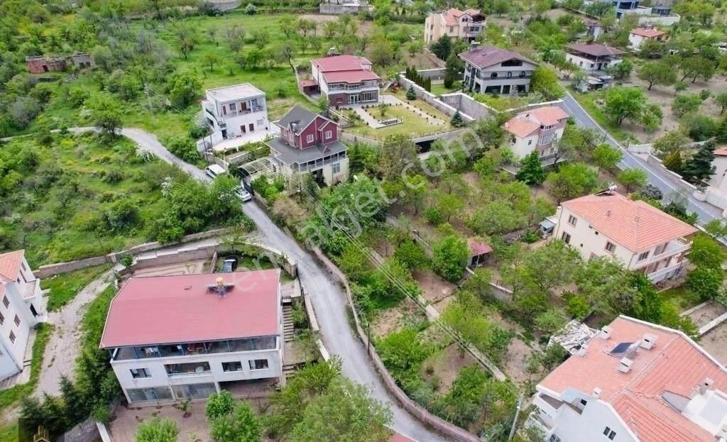 Becen'in Kalbinde Eşsiz Şehir Manzaralı 3 Katlı Bağ Evi - Görsel 3