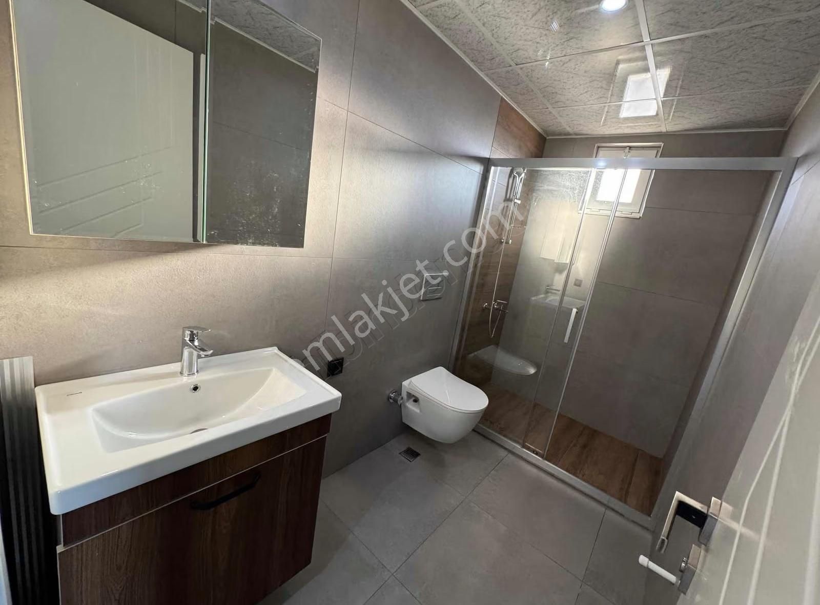 Havuzlu - Çocuk Oyun Parklı - Geniş Otoparklı 1+1 Yüksek Giriş - Görsel 12