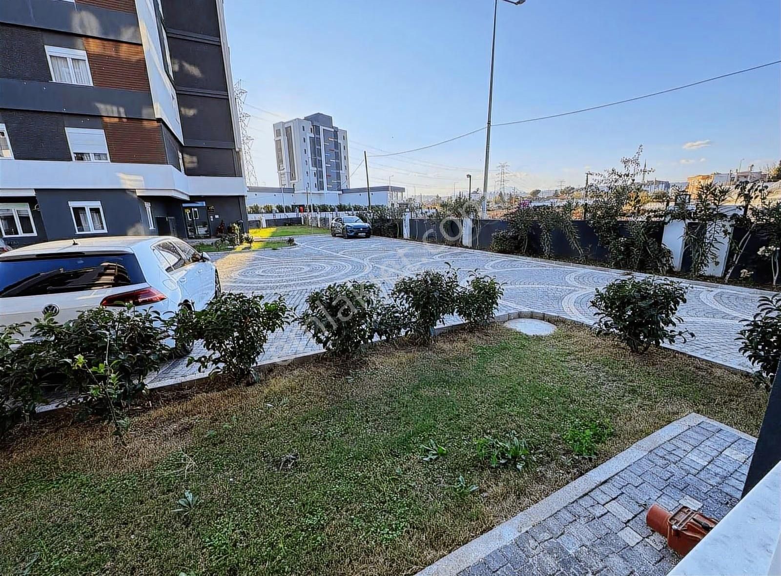 Havuzlu - Çocuk Oyun Parklı - Geniş Otoparklı 1+1 Yüksek Giriş - Görsel 16