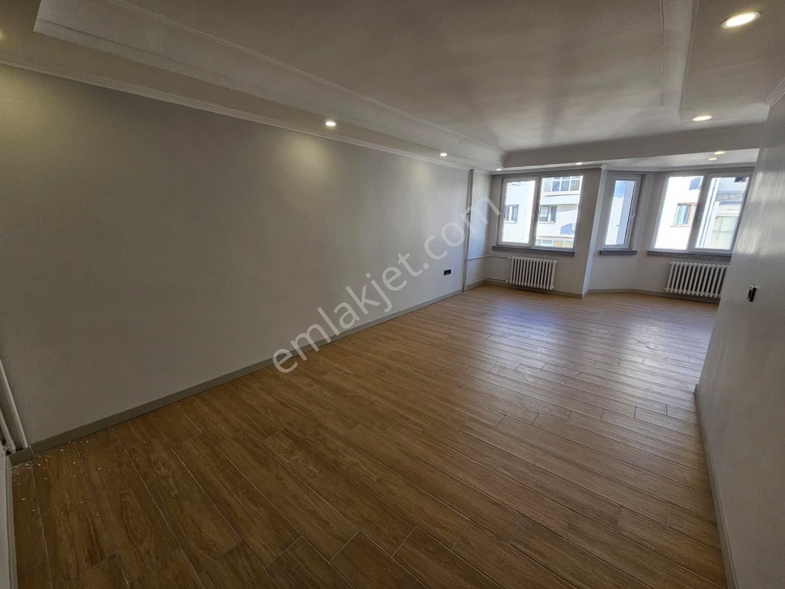 *genç Grup* Şehrin Merkezinde Porsuk Manzaralı İçi Full Yapılı - Görsel 4