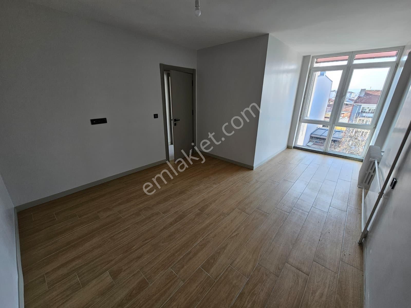 *genç Grup* Şehrin Merkezinde Porsuk Manzaralı İçi Full Yapılı - Görsel 19