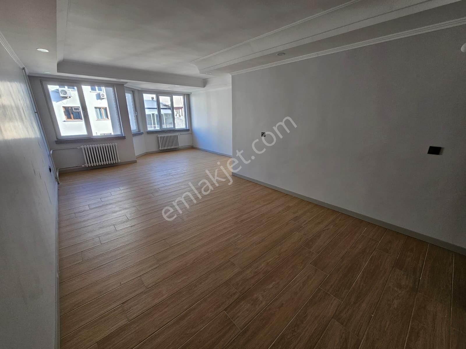 *genç Grup* Şehrin Merkezinde Porsuk Manzaralı İçi Full Yapılı - Görsel 3