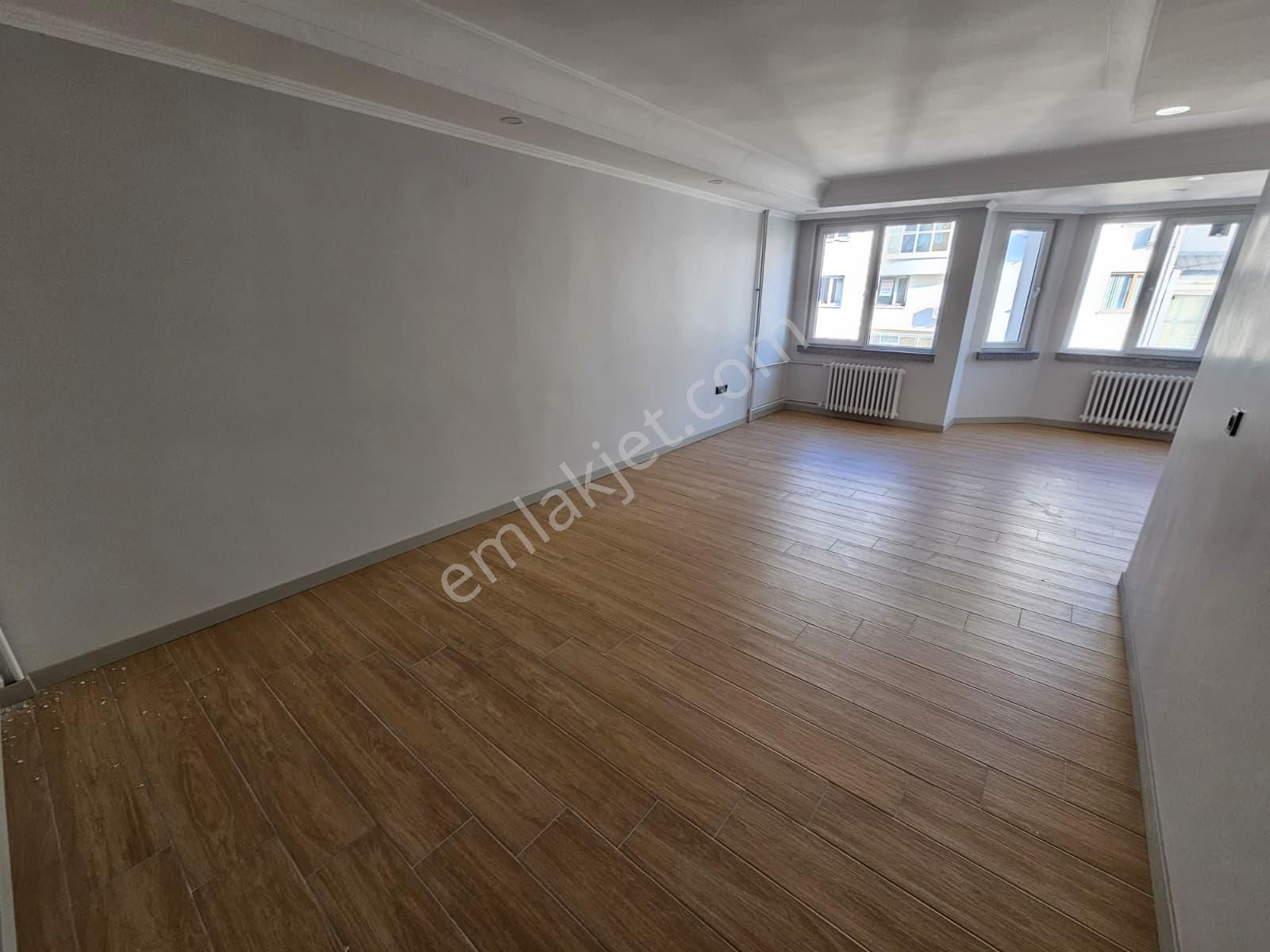 *genç Grup* Şehrin Merkezinde Porsuk Manzaralı İçi Full Yapılı - Görsel 7