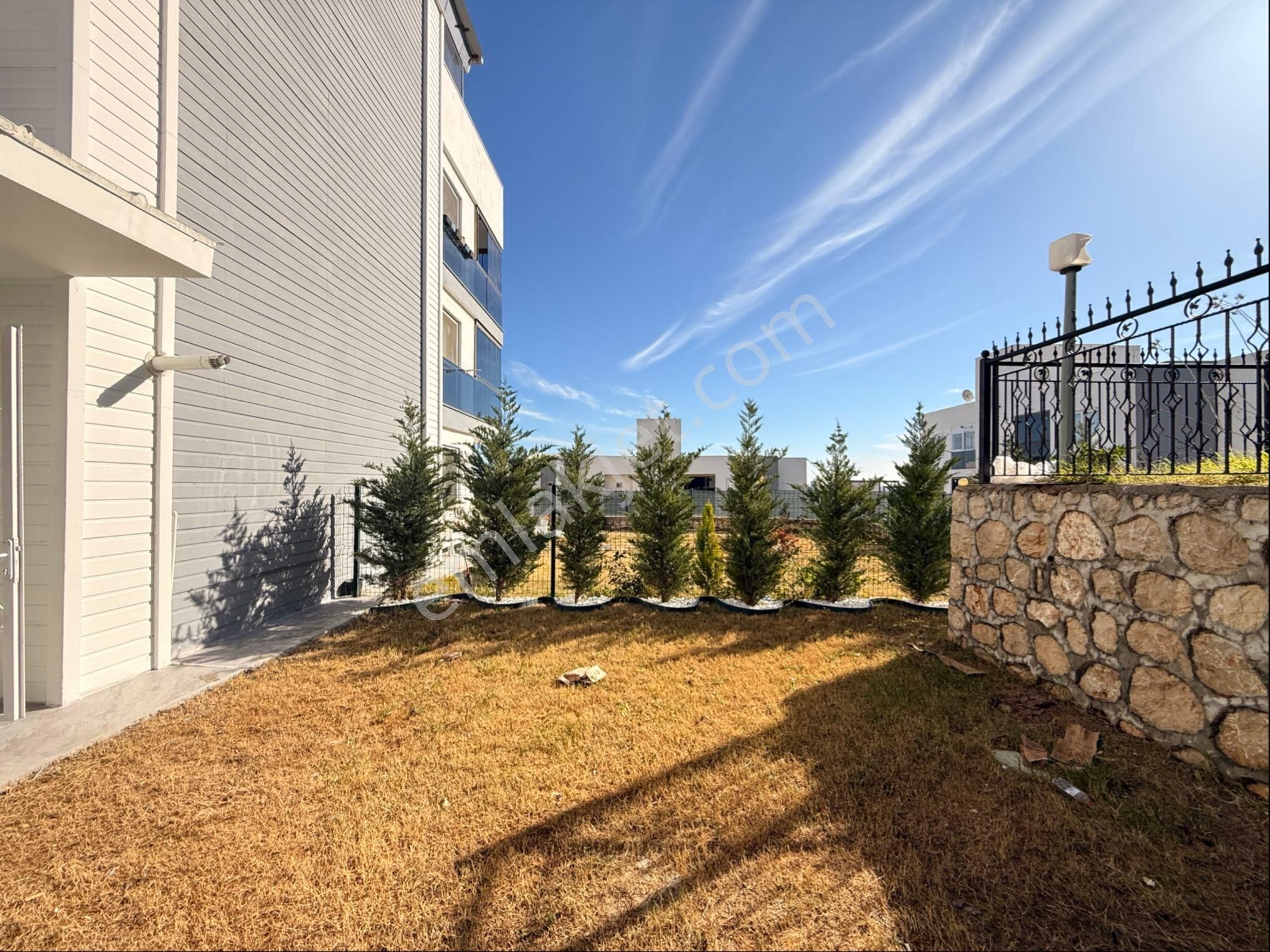 Remint’den Kabasakal’da Bahçe Katı 2+1 Açık Mutfak Çift Banyo Direk Hasarsız Satılık Daire! - Görsel 7