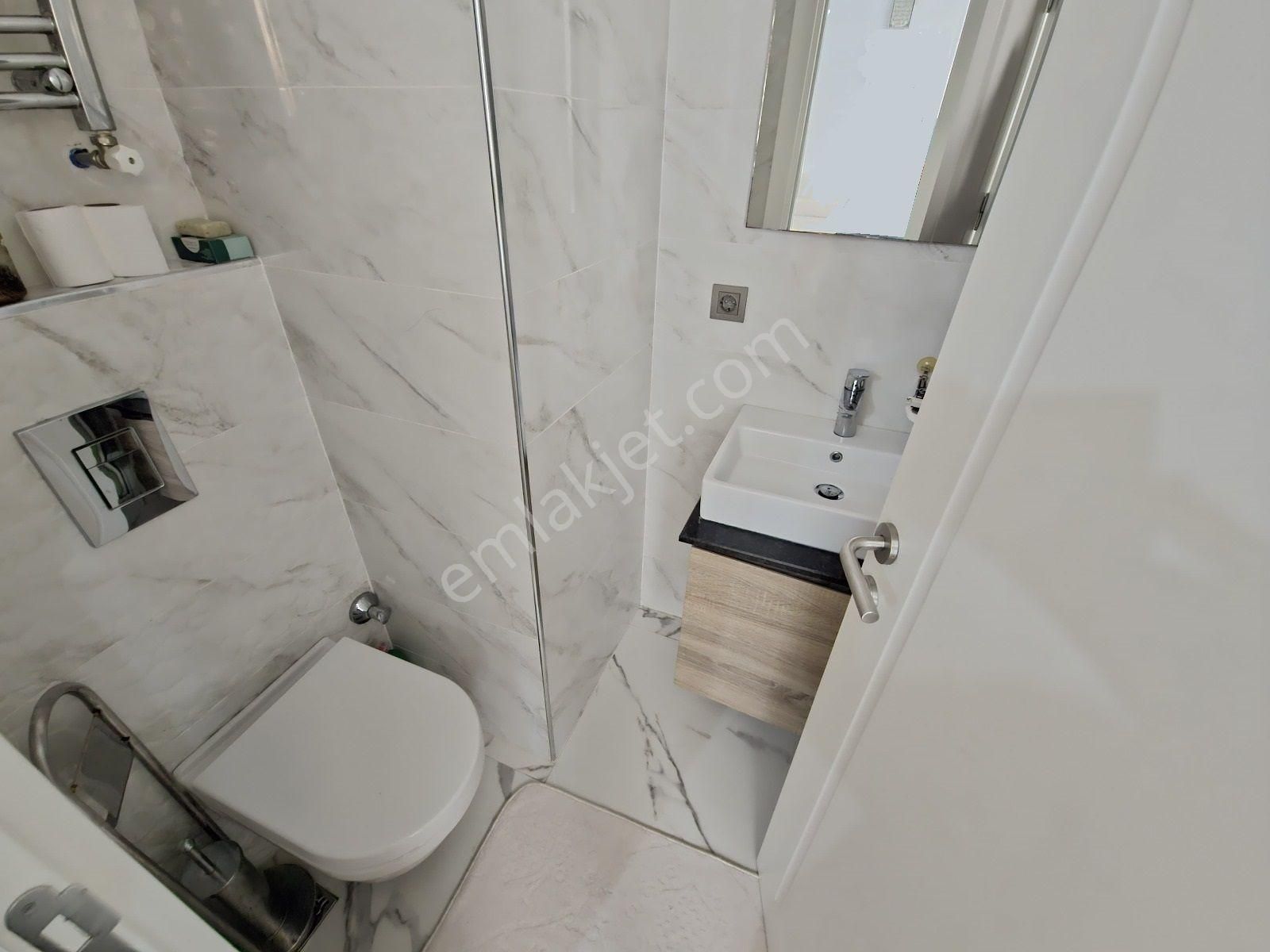 Ayşekadın Da İki Kat Kapalı Otoparklı Ve Yüzme Havuzlu 3+1 Daire - Görsel 10