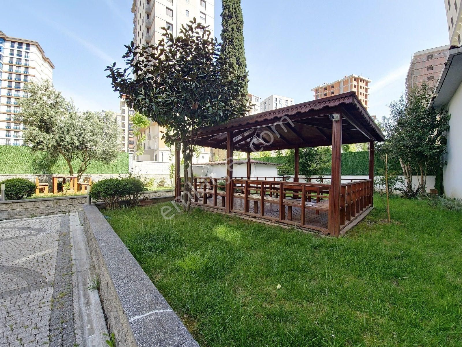 Ayşekadın Da İki Kat Kapalı Otoparklı Ve Yüzme Havuzlu 3+1 Daire - Görsel 26