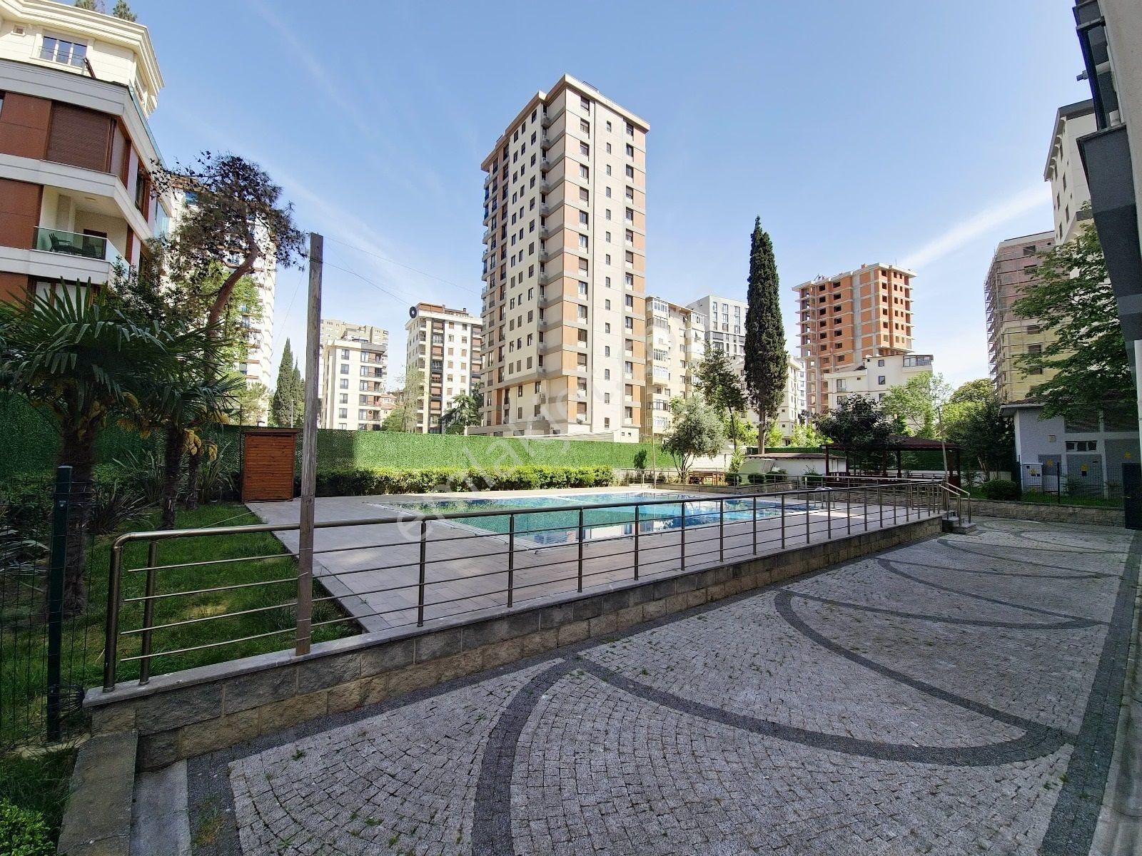 Ayşekadın Da İki Kat Kapalı Otoparklı Ve Yüzme Havuzlu 3+1 Daire - Görsel 29