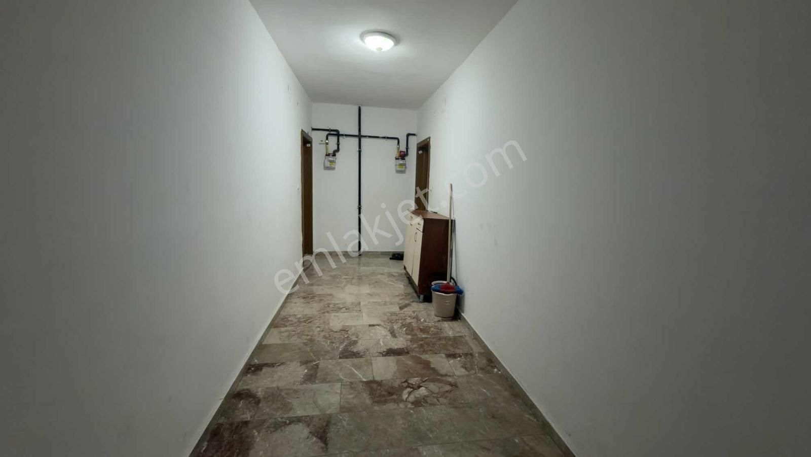 Remax Dem'de Atatürk Mh. Stadyum Yanı Kiralık Ara Kat 3+1 Daire - Görsel 16
