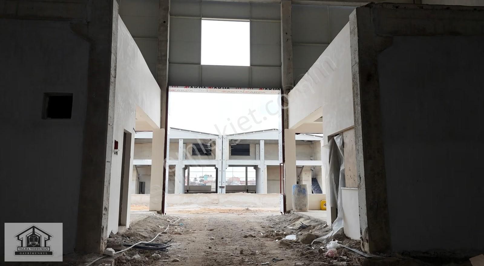 Talha Tozduman'dan Çomaklı Mersan Sanayi Sitesinde 870m2 Dükkan - Görsel 15