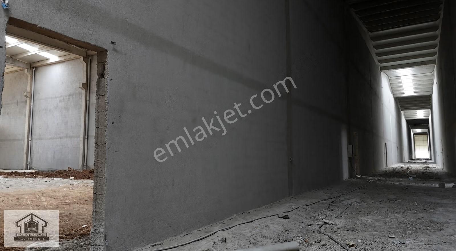 Talha Tozduman'dan Çomaklı Mersan Sanayi Sitesinde 870m2 Dükkan - Görsel 10