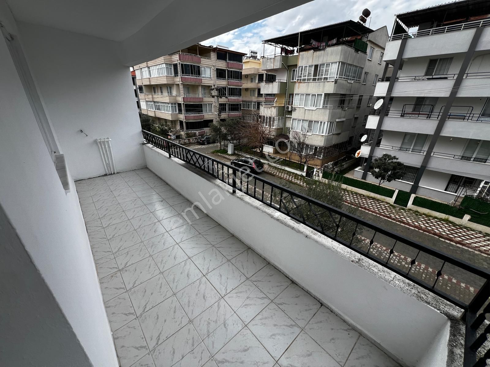 Yiğit'ten Akçay Merkezde Full Yapılı 2+1 Ayrı Mutfaklı Daire - Görsel 13