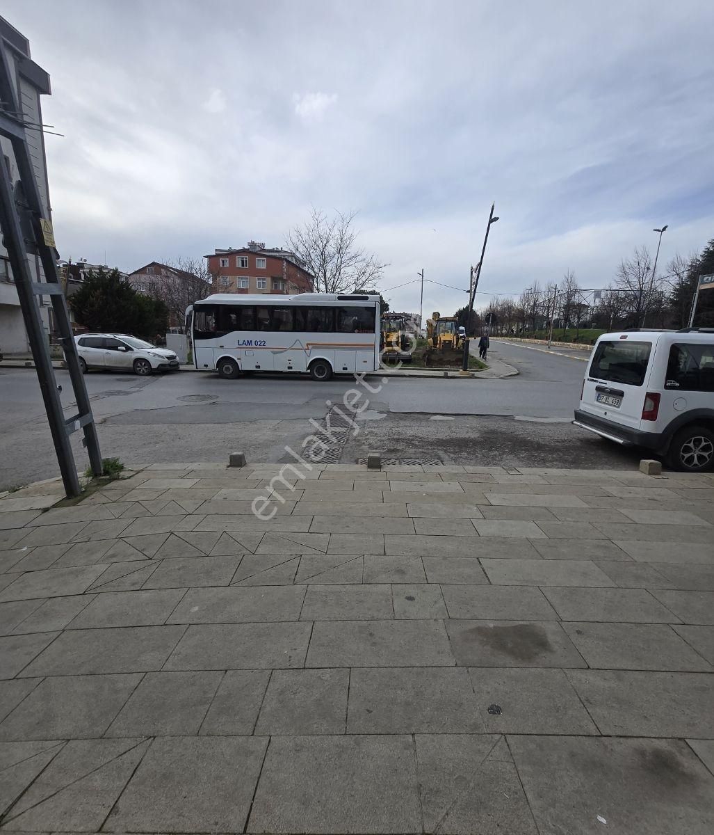 %2,49 Oran İle Metroya 10dk Yürüme Mesafesi İskanlı 2+1 Satılık - Görsel 12