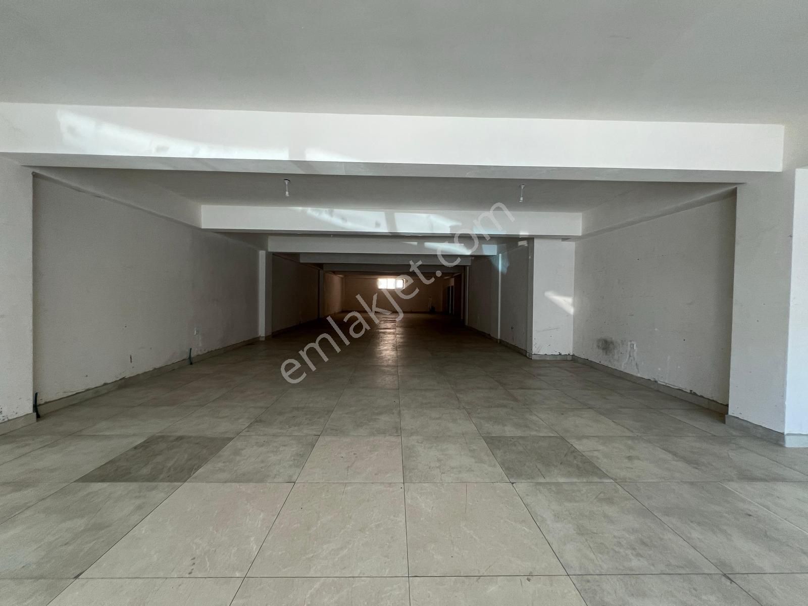 ▄vega▄karapürçek Diş Hastahanesi Karşısında 250m2 Dükkan - Görsel 3