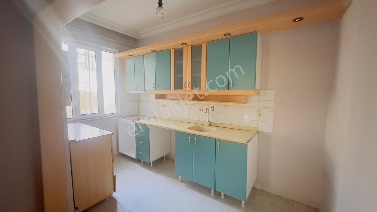 Üsküdar Küçüksu 'da Site İçinde Kiralık 2+1 Daire - Görsel 6