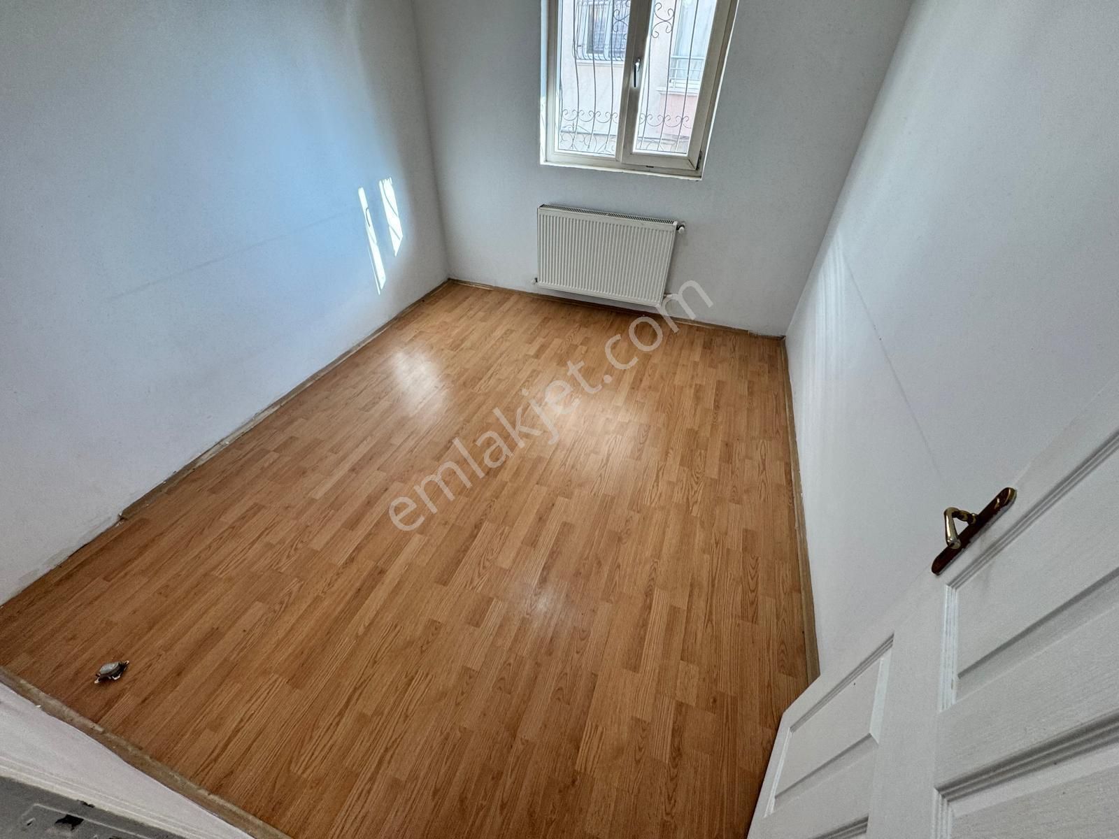 Hayal^den Malazgirt Mh^de Kat Konumunda Ön Cp. 3+1 Bağımsz Yapılı Daire ! - Görsel 22